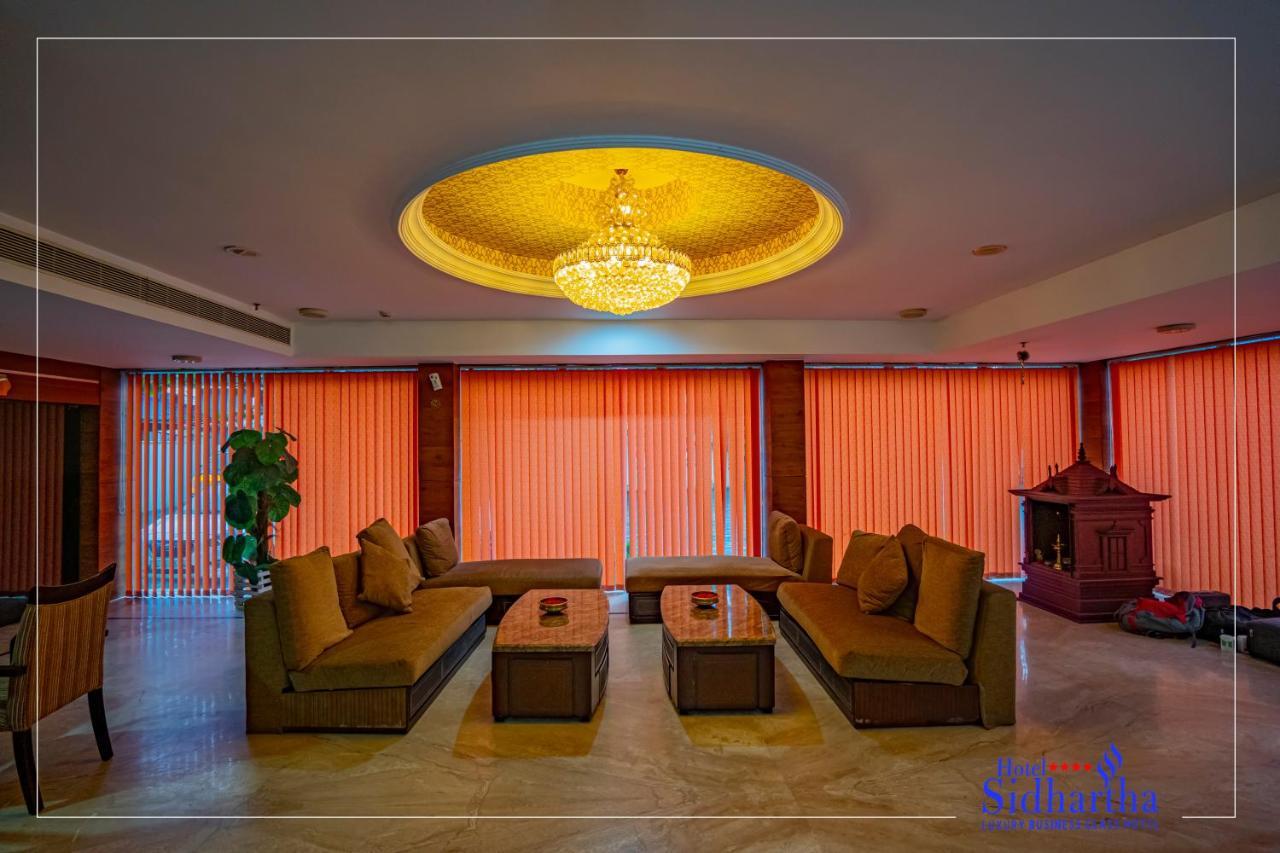 Hotel Sidhartha Chalakudy Kizhake Chālakudi Exteriör bild